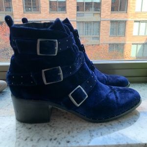 Navy velvet ankle booties